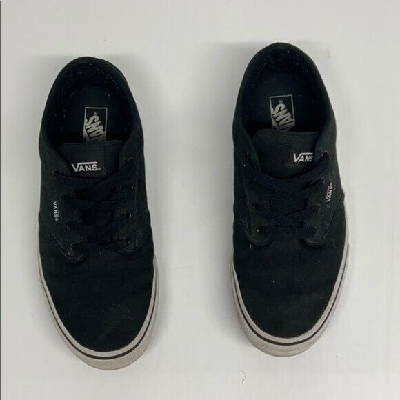 Vans Solid Black Low Canvas Classic Skate Shoes Woman's Size 6.5 - Picture 2 of 6